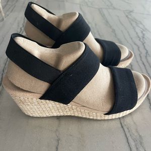 Black Canvas Life Stride “Delta” Wedges, size 8.5M